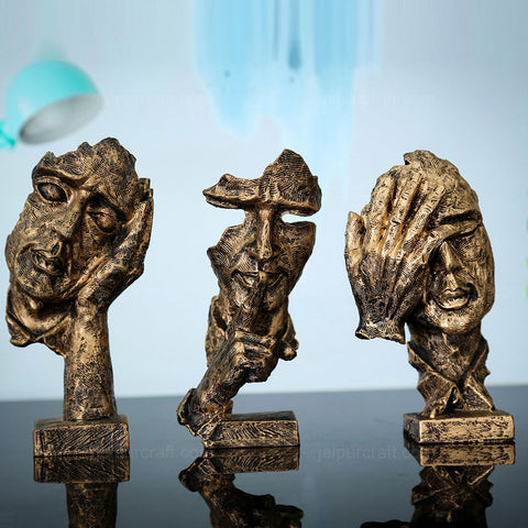 thinking man statue