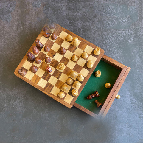mini magnetic chess set