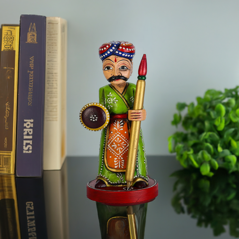 Royal Guard Pen Holder